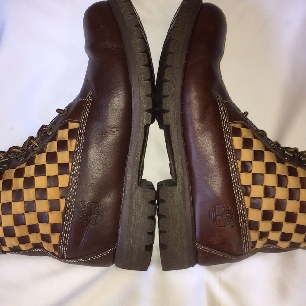 Timberland 6 inch Premium Boots - Picture 3 of 8